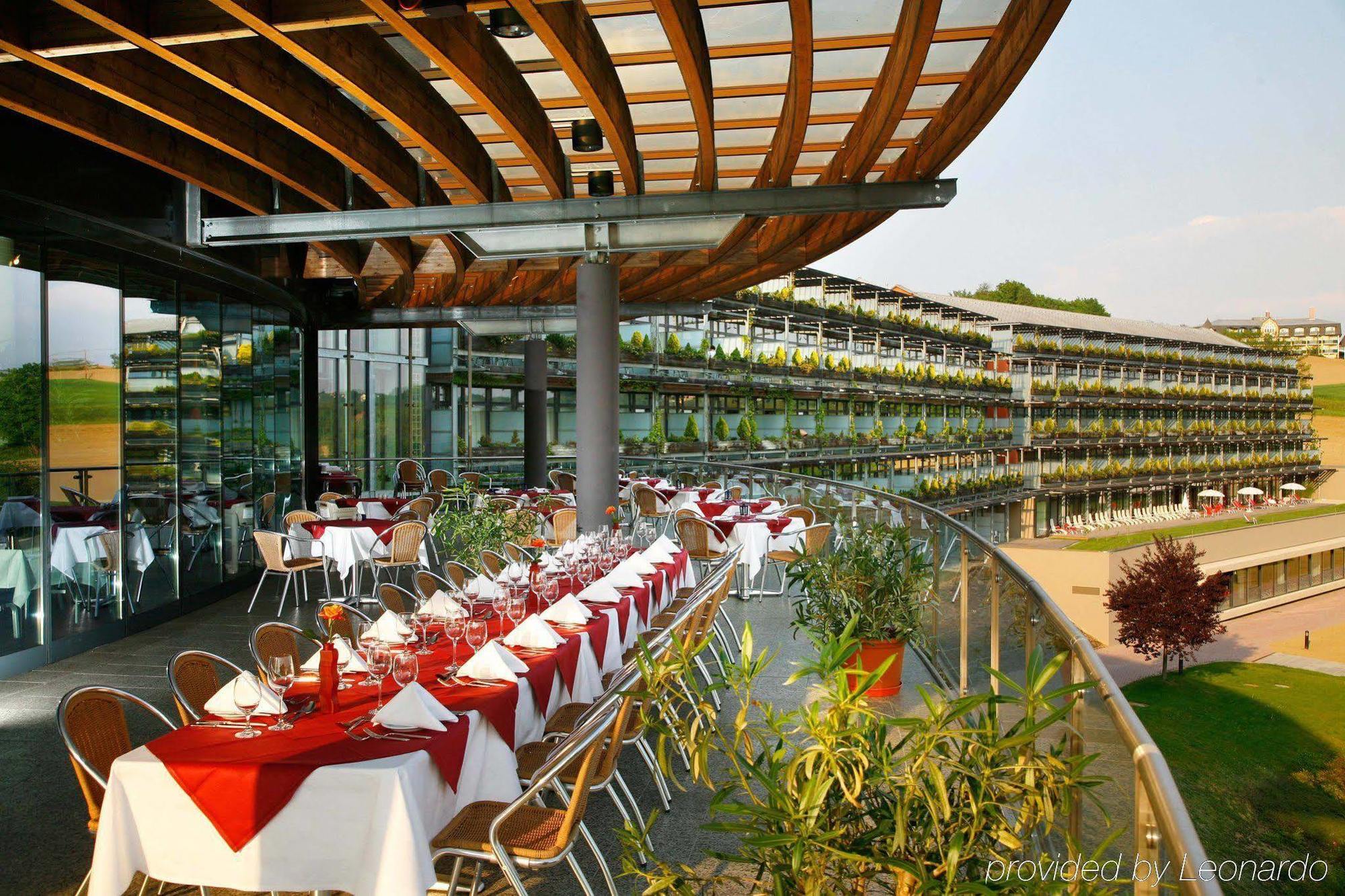 达桑临驰 - 洛泊多夫温泉酒店 Fürstenfeld 餐厅 照片